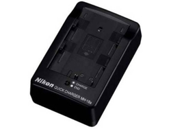 Cargador NIKON MH-18a