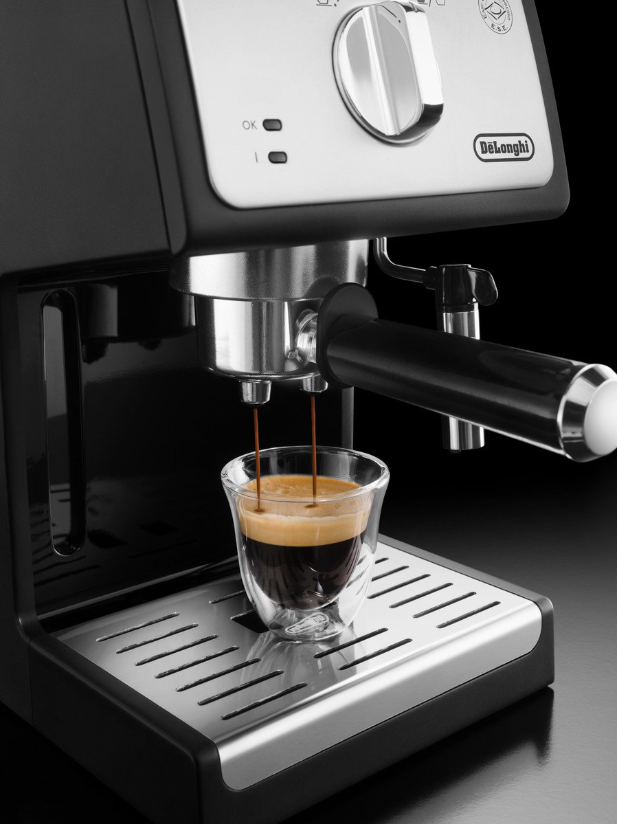 Cafetera Delonghi 33.21 negro espresso inoxidable ecp33.21 15 bar molido y en monodosis 1100w expresso ecp3321bk ecp33.21.bk longhi manual autentica independiente 11 active line ecp33.21.bk. 2 tazas 11l 1100