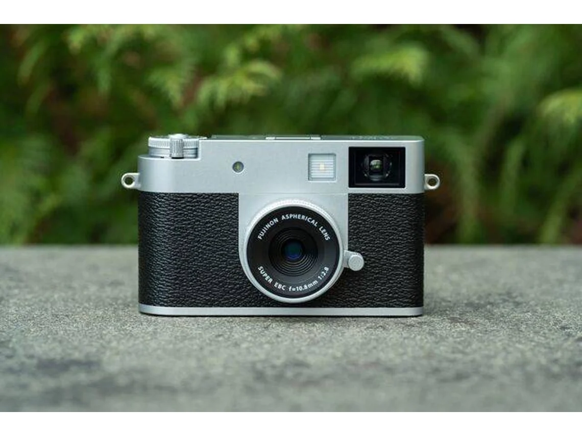 Cámara Fotográfica FUJIFILM X Half  