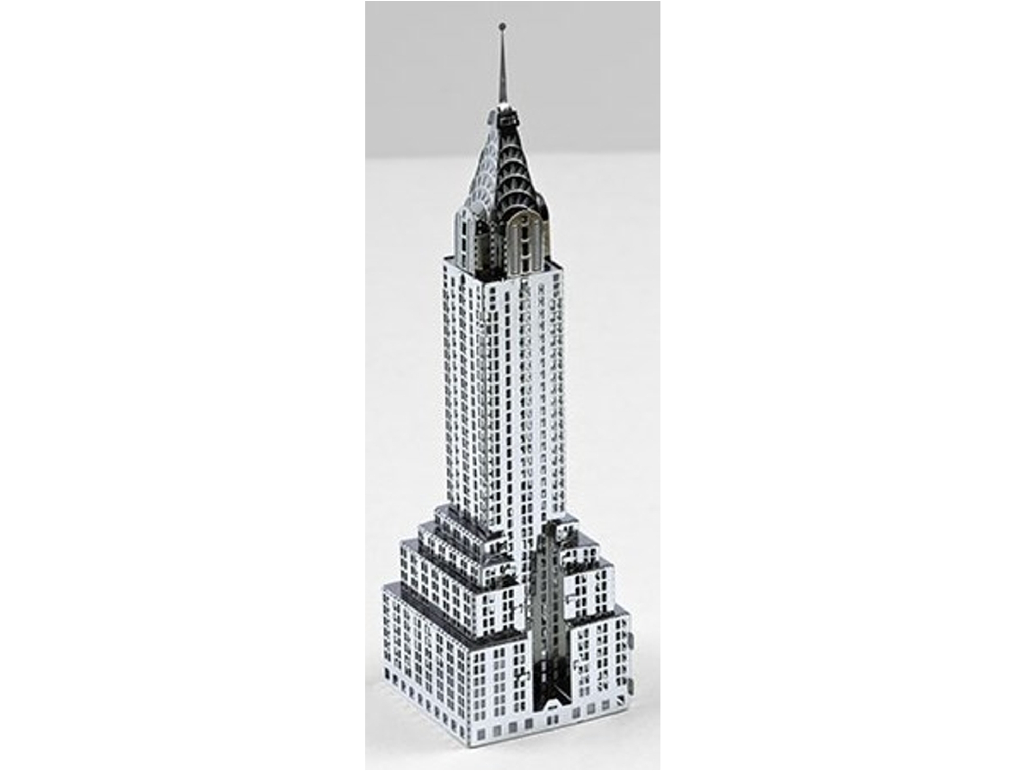 Chrysler Building JUGUETRONICA