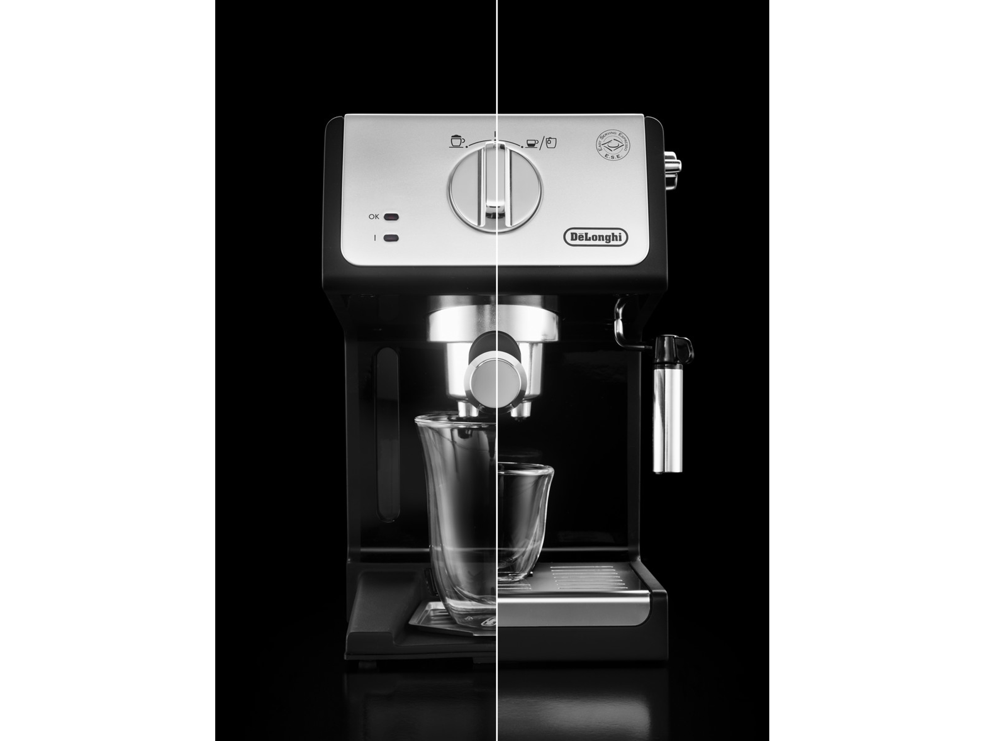 Cafetera DELONGHI (15 bar Café molido y en monodosis