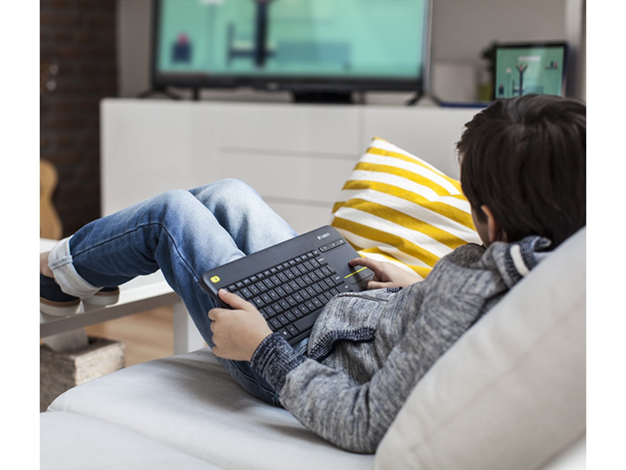 Teclado LOGITECH K400 Plus (Inalámbrico Español) Worten Canarias