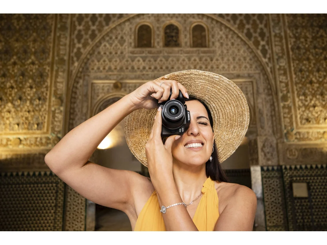 Kit Cámara CANON EOS R10 RF-S 18 45mm IS STM (APS-C